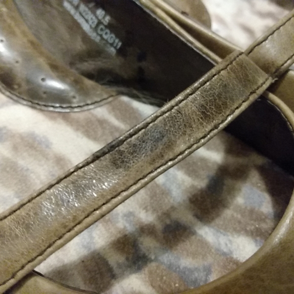 Born Leather Mary Jane Shoes Taupe Beige 9 Classic Ballet Flat Strap Cute - Picture 7 of 14